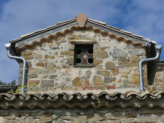 Bâtiment du pigeonnier. Pignon sud, second niveau.