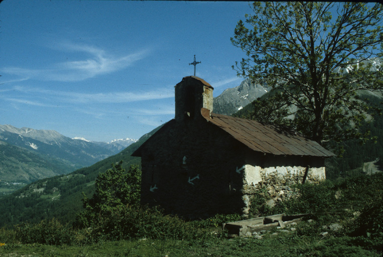 églises paroissiales, chapelles