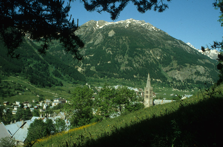 église paroissiale Saint-Marcellin