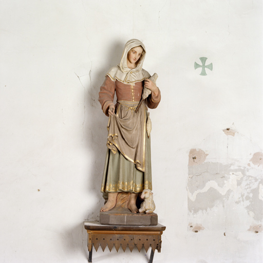 statue (petite nature) : Sainte Germaine