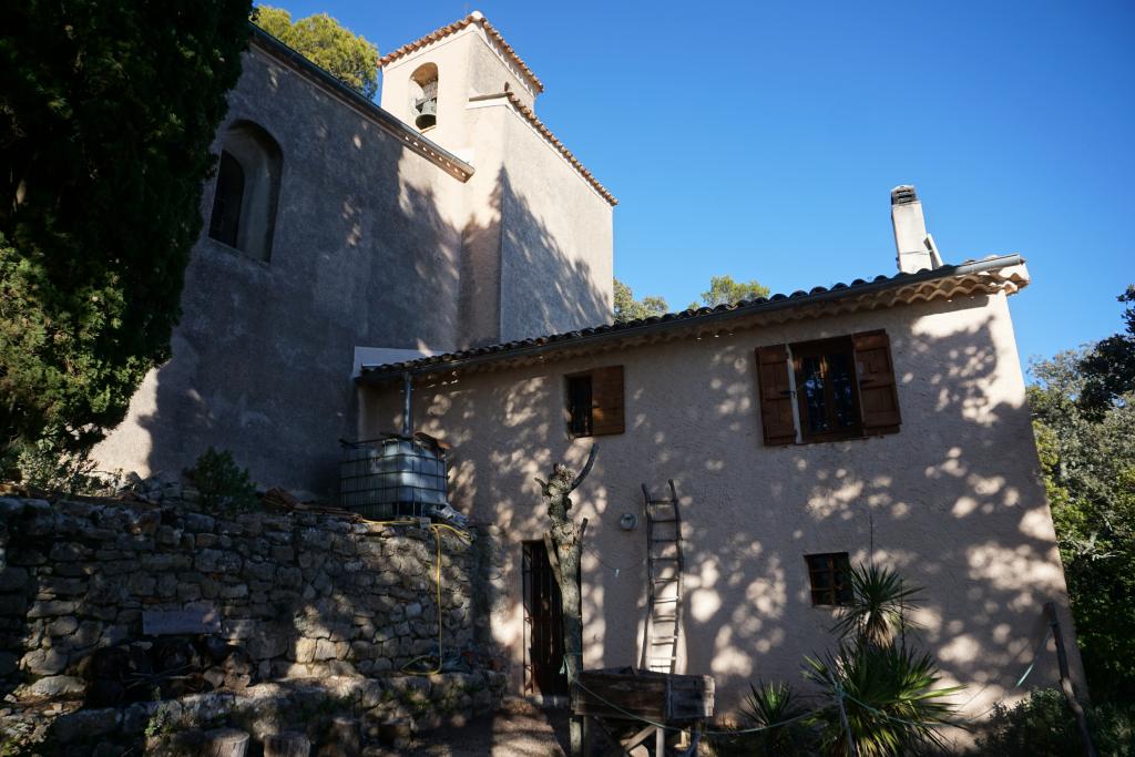 Vue extérieure de l'ermitage.