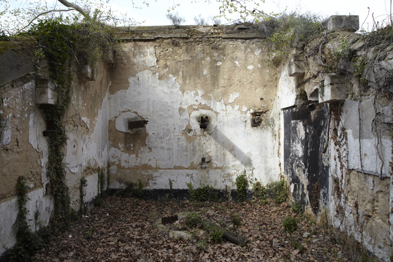 usine de produits explosifs (poudrerie de Saint-Chamas)