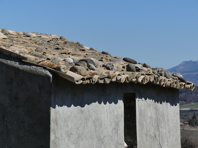 entrepôts agricoles de la commune Val Buëch-Méouge