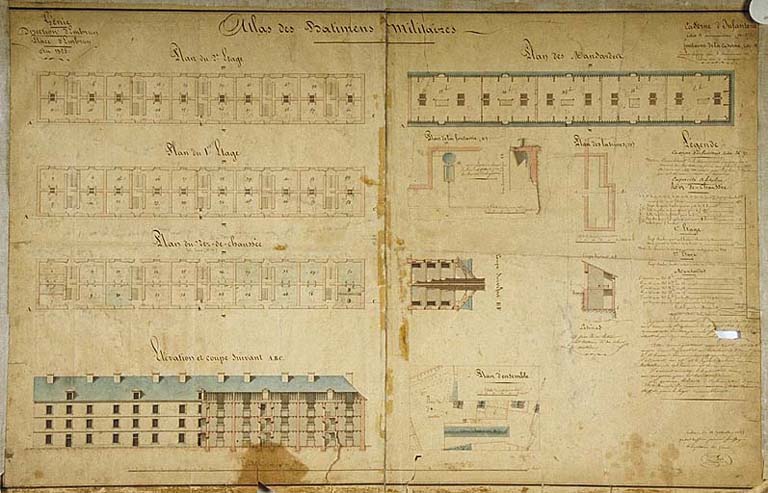 Atlas des bâtiments militaires. Génie. Direction d'Embrun. Place d'Embrun. 1825. Caserne d'infanterie cotée 26-27 [Plans, élévation, coupes] 1825.