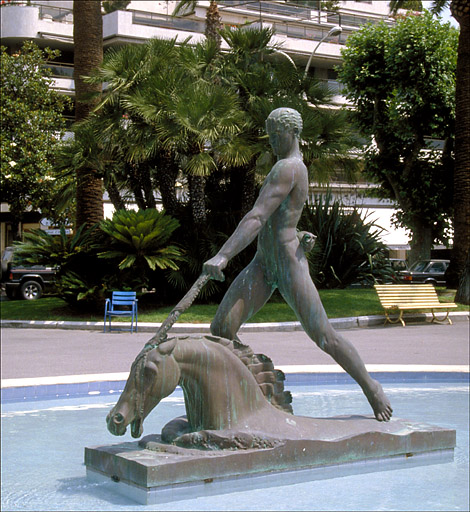 fontaine de L'Argonaute ou de Neptune tiré par un cheval marin, dite aussi fontaine Rivoire
