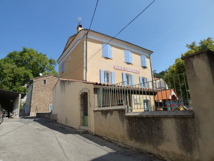 maison, puis école de garçons