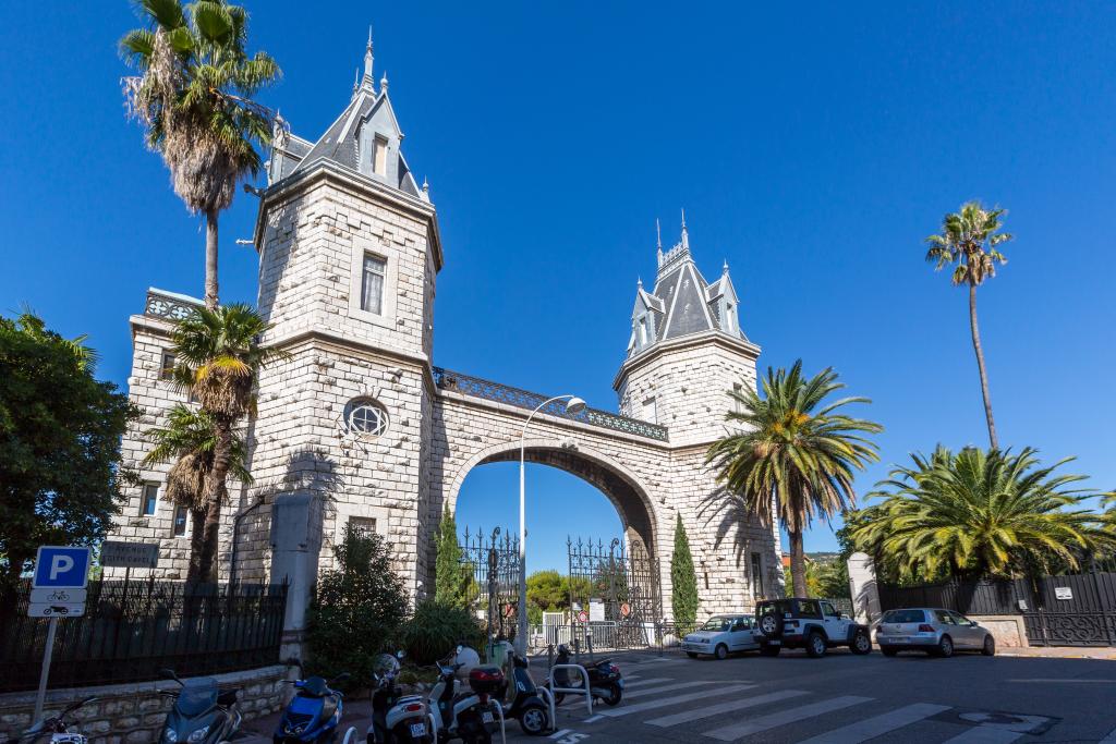 tour porte et rampe d'accès