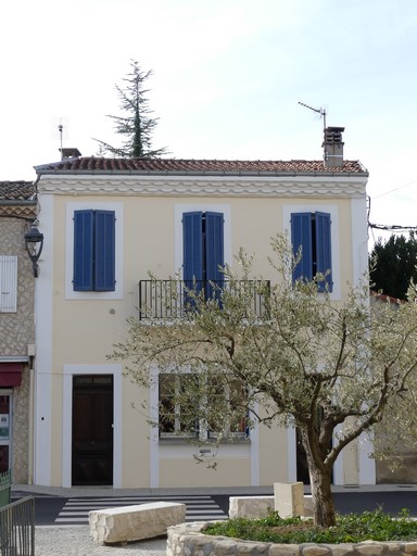 maison et bureau de poste, puis maison