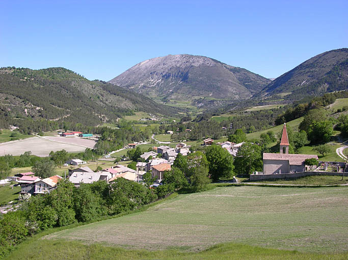 village de Lambruisse