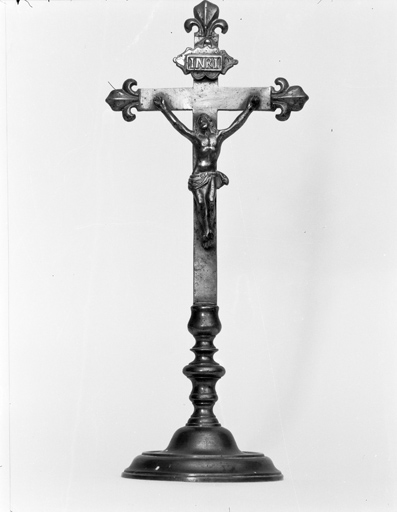 croix d'autel