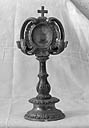 autel, tabernacle (2), reliquaire-monstrance (2), statue