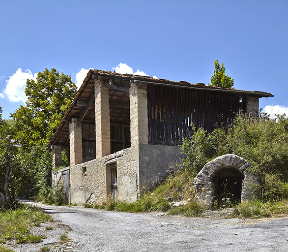 entrepôts agricoles, remises agricoles, hangars agricoles et bergeries du Pays Asses, Verdon, Vaïre, Var