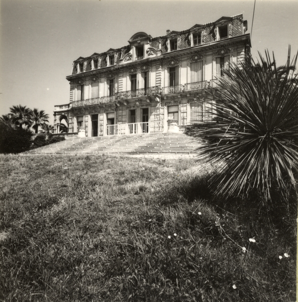 jardin d'agrément de la Villa Il Paradiso, ancienne villa Sicard, aujourd'hui établissement administratif communal