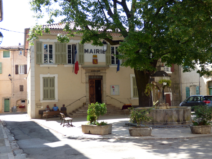 mairie-école, actuellement mairie