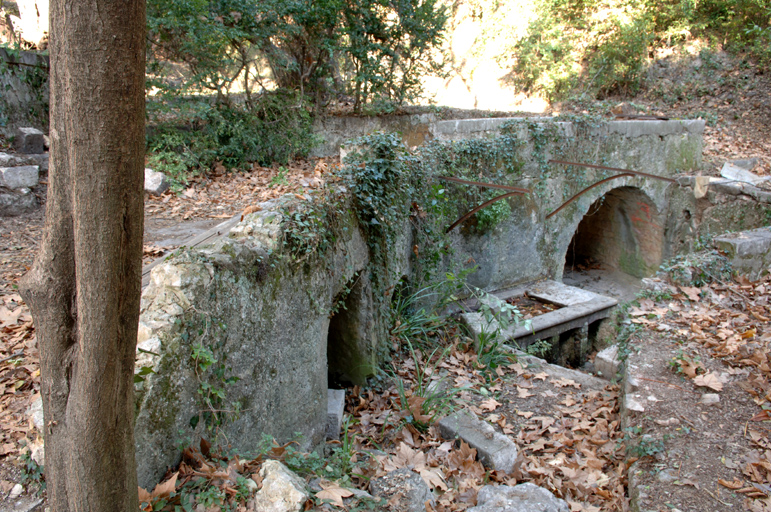 demeure, puis parfumerie Alziary et Nogara, puis Pélissier-Aragon