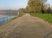 promenade Antoine Pinay (anciennement promenade du chemin de halage)