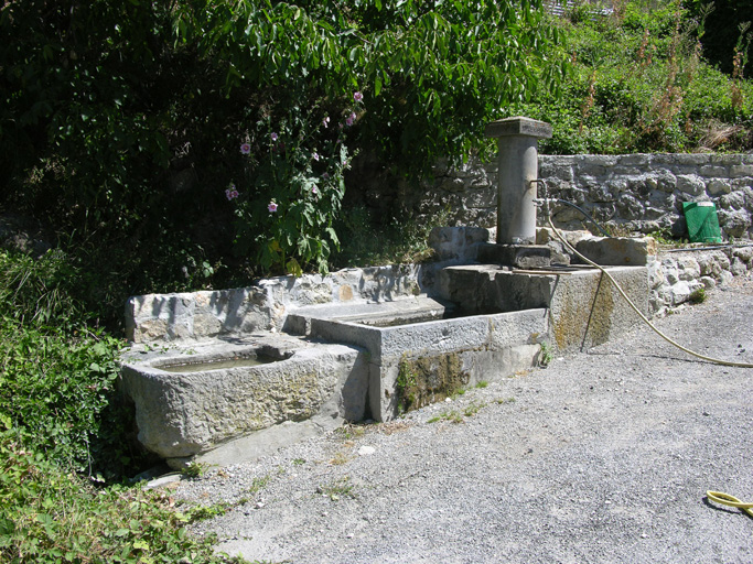 fontaine-lavoir