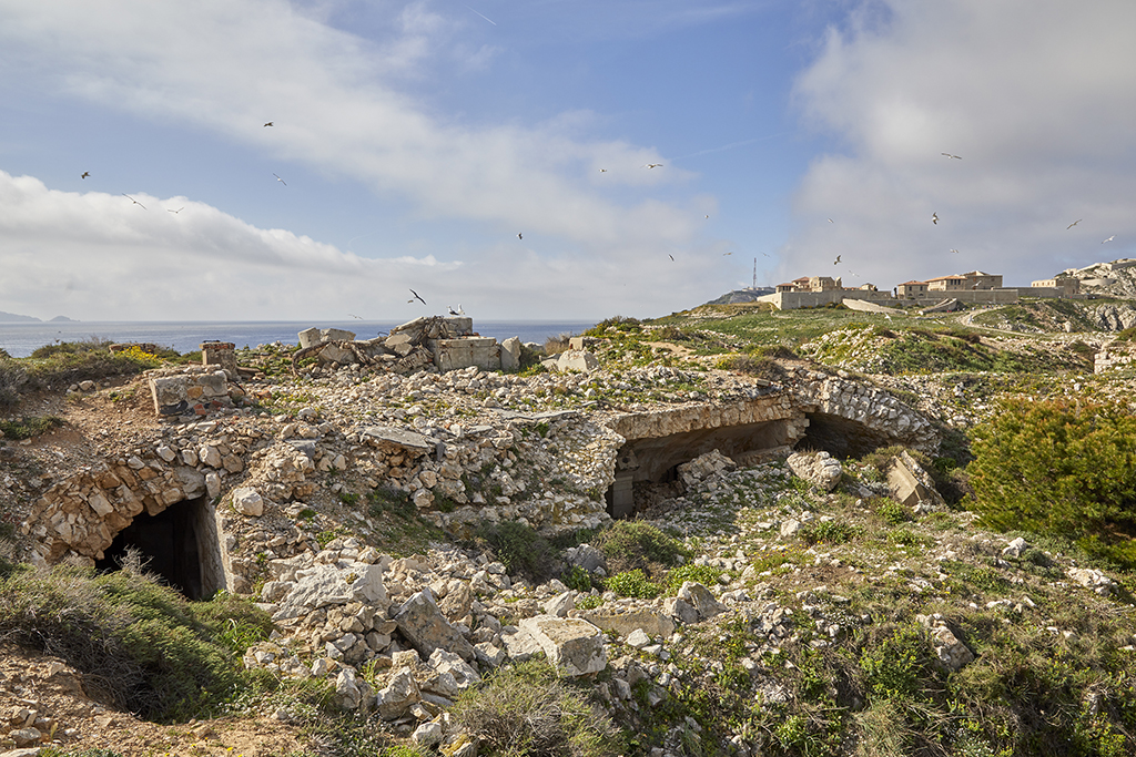 Corps de garde, ruines de la partie nord des casemates et des couloirs