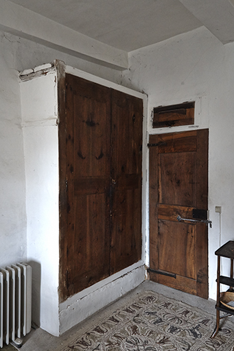 demeure seigneuriale, puis ferme dite Château de Chasteuil