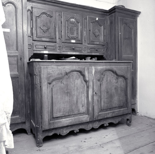 buffet, meuble de sacristie