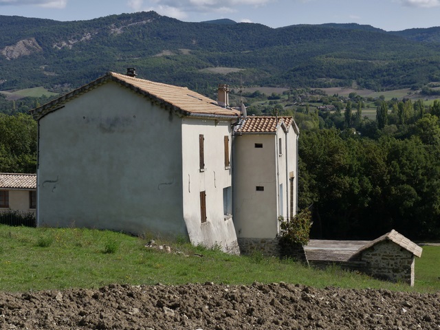 Bâtiment du logis. Vue d'ensemble prise de l'ouest.