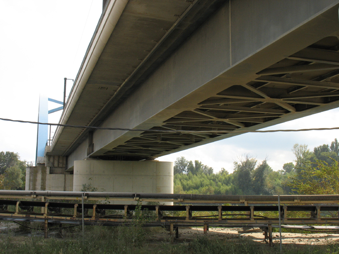 viaduc ferroviaire (TGV) de Mondragon-Vénéjan, dit aussi viaduc de Mondragon