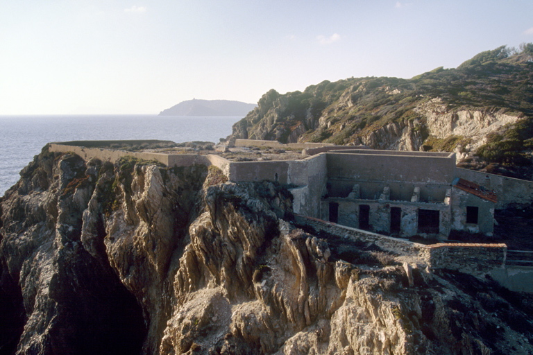 Plateforme au nord-ouest de la batterie.