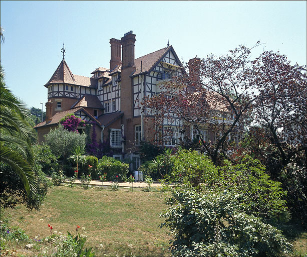 Villa Les Lotus, vers 1882.