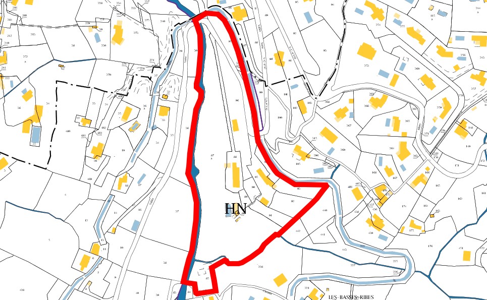 bastide, blanchisserie et séchoir à figue, puis moulins à huile et à ressence, actuellement logement