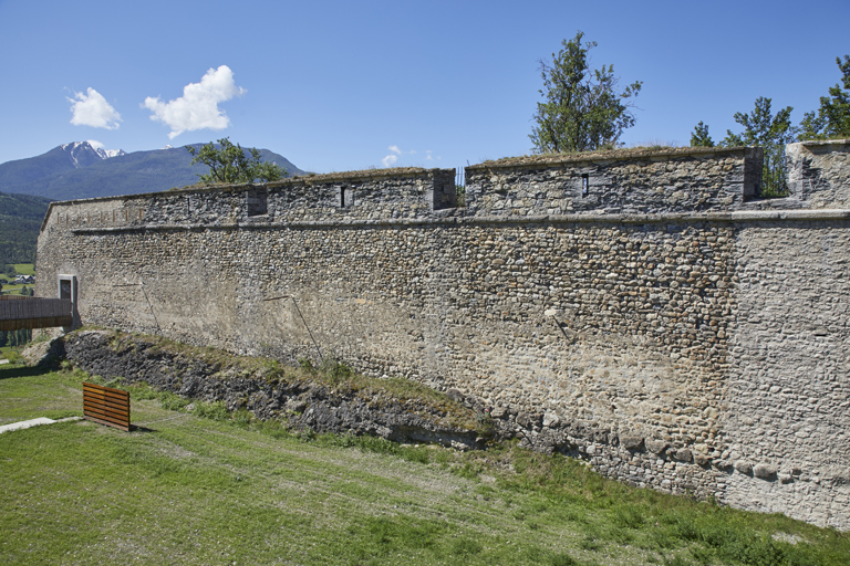 fortification d'agglomération d'Embrun