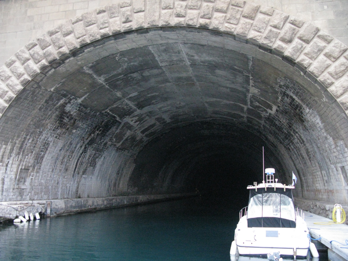 canal souterrain dit tunnel du Rove