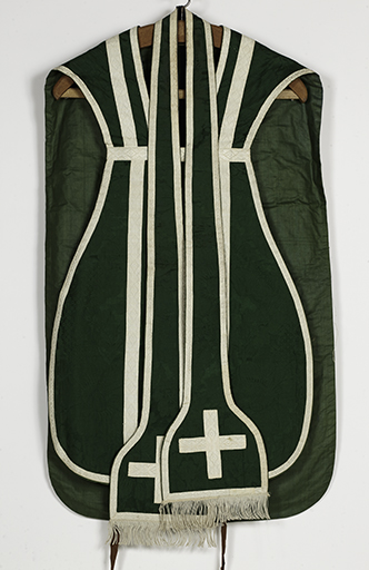 Chasuble, étole, manipule, bourse de corporal (ornement vert n°1)