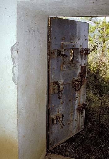 série de 12 blockhaus dits casemates d'intervalle, de la ligne fortifiée des ouvrages d'avant-poste, secteur fortifié des Alpes-Maritimes