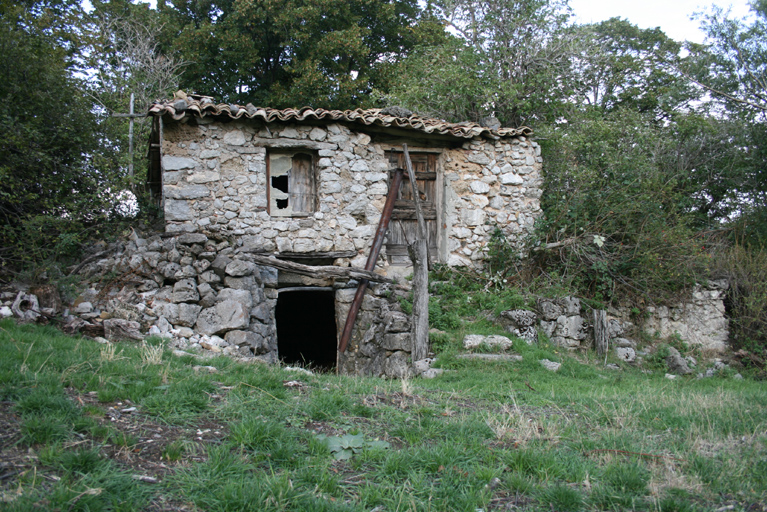 Maison à deux étages de type partie agricole en partie basse, à Champagnel (Chaudon-Norante).