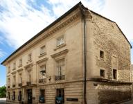 Hôtel Donadei de Campredon puis pensionnat des sœurs de Saint-Charles, actuellement lieu d'exposition Campredon art & image.