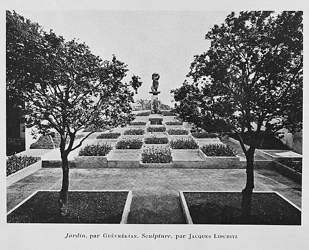 jardin d'agrément cubiste du Clos Saint-Bernard ou Villa Noailles