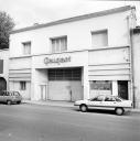 garage de réparation automobile puis entrepôt public