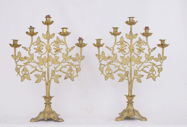 ensemble de deux chandeliers à branches d'église (N° 2)