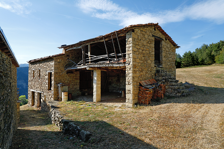 entrepôts agricoles, remises agricoles, hangars agricoles et bergeries du Pays Asses, Verdon, Vaïre, Var