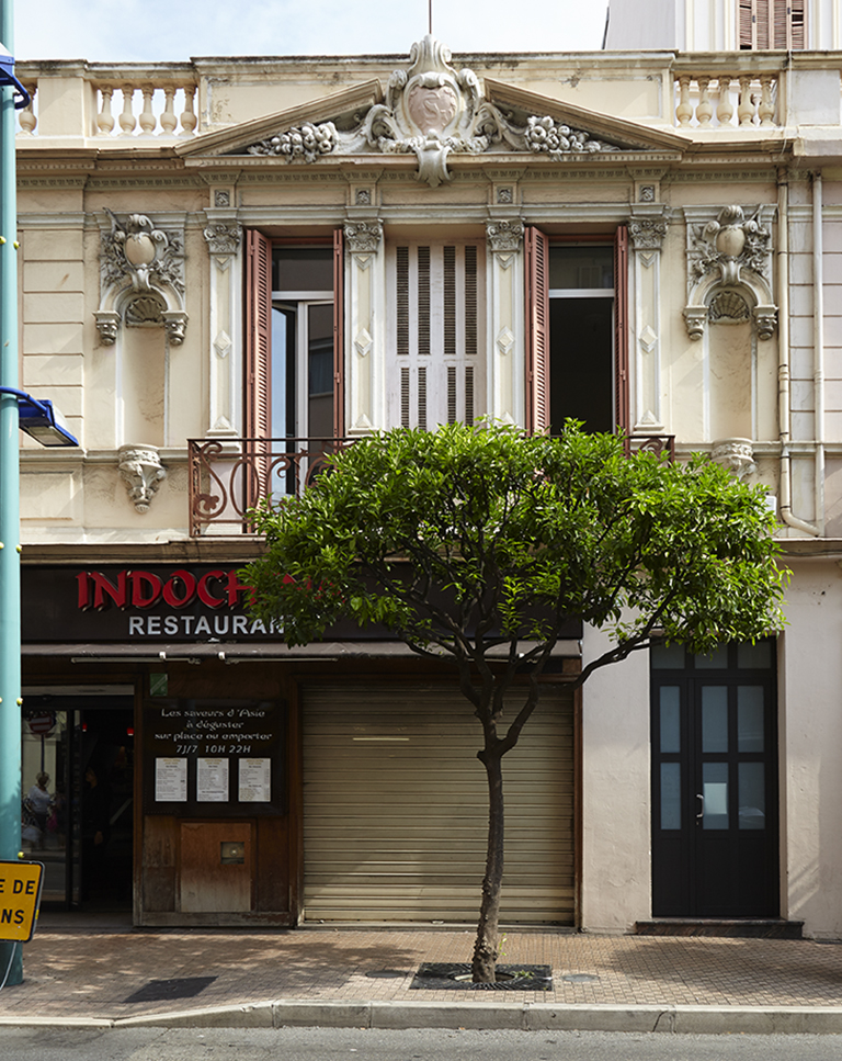 Banque dite Société Générale et édifice commercial, actuellement restaurant et établissement administratif communal