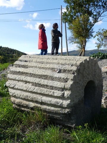 Vue de trois-quarts.