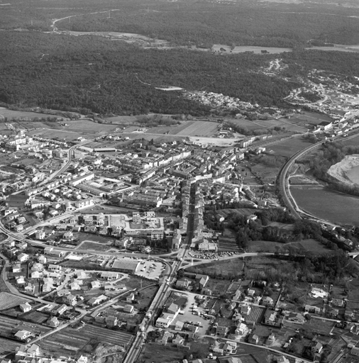 Hameau de forestage de Harkis du Muy