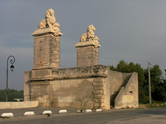 pont ferroviaire de Trinquetaille dit aussi pont de Lunel ou pont aux Lions