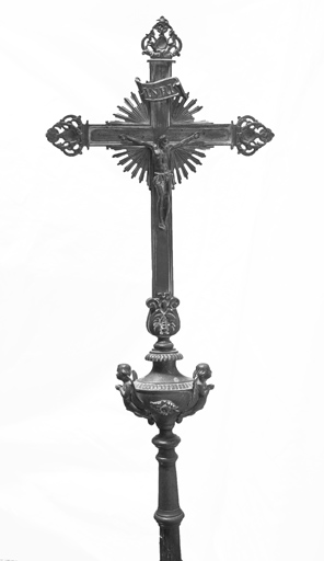 croix de procession : Christ en croix