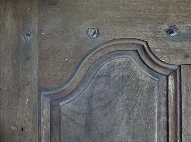 Elévation ouest, deuxième niveau. Porte du logis, détail de la menuiserie.