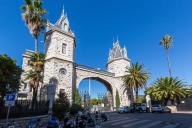 tour porte et rampe d'accès