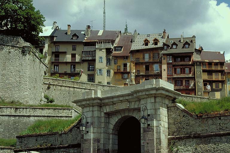 fortification d'agglomération dite enceinte de la ville de Briançon