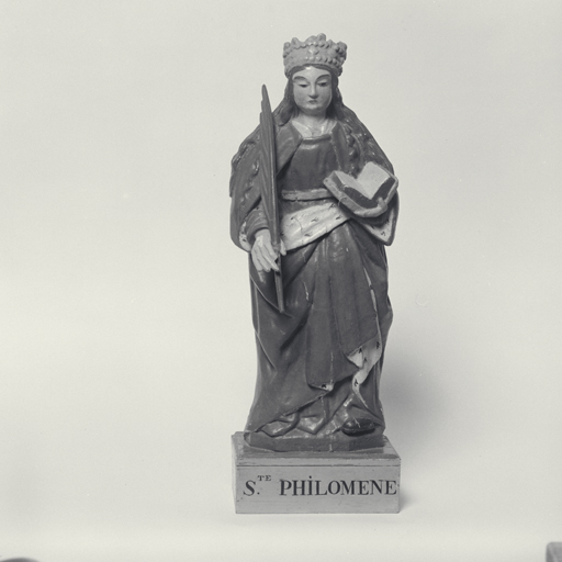 statue : Sainte Philomène