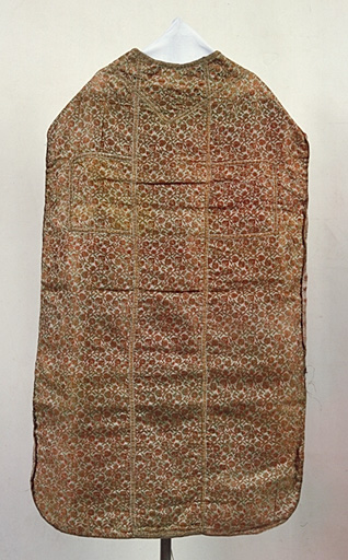 chasuble, étole, manipule, bourse de corporal (ornement blanc)