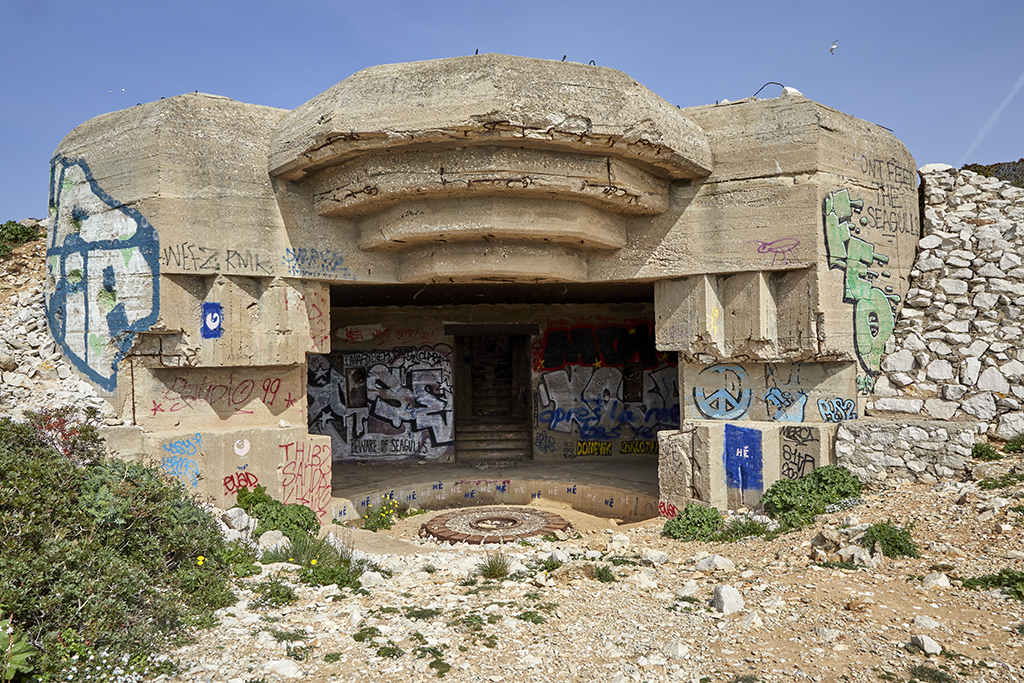 Façade active de la casemate allemande M272 au sud du front sud-ouest